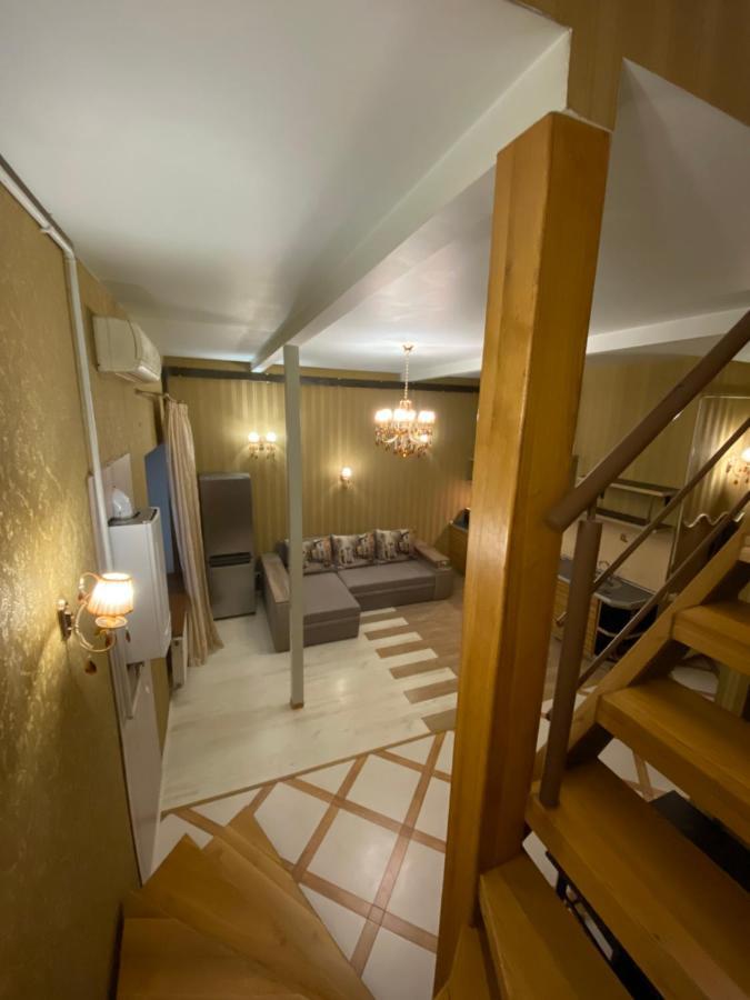 Двухуровневая Квартира На Дерибасовской Odesa Exterior photo